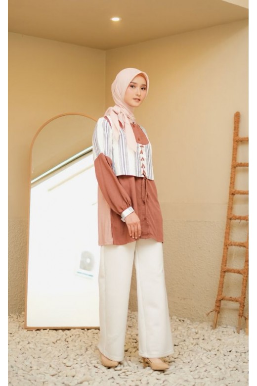 Karla Blouse